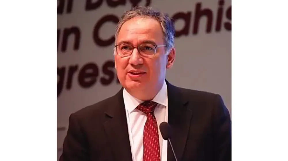 Diploması sahte akademisyenler nasıl ayırt edilir?