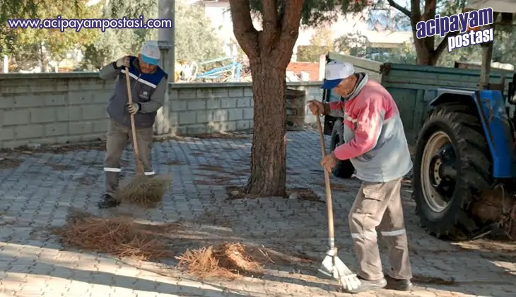 Buldan’da okul ve okul bahçeleri
                    temizlendi