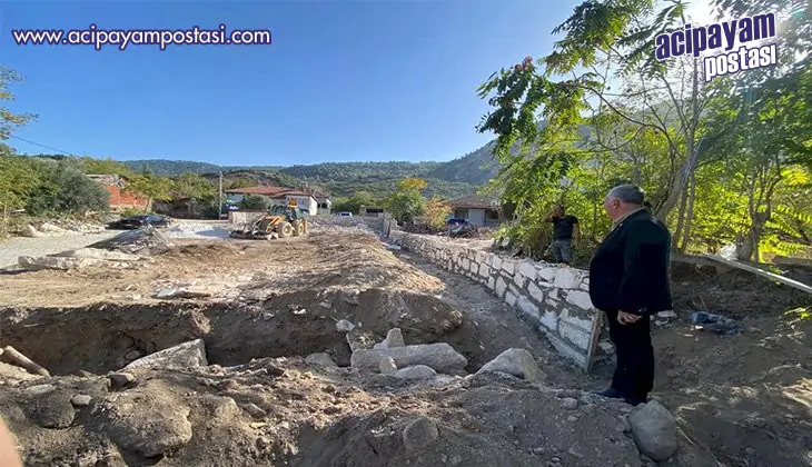 Kepenek,
                    sosyal tesis inşaatını
                    inceledi